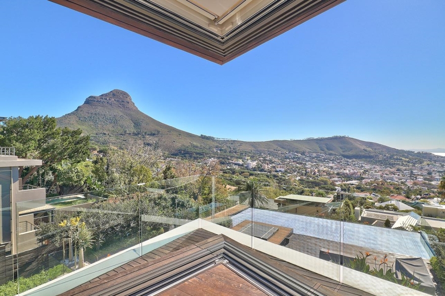 7 Bedroom Property for Sale in Higgovale Western Cape